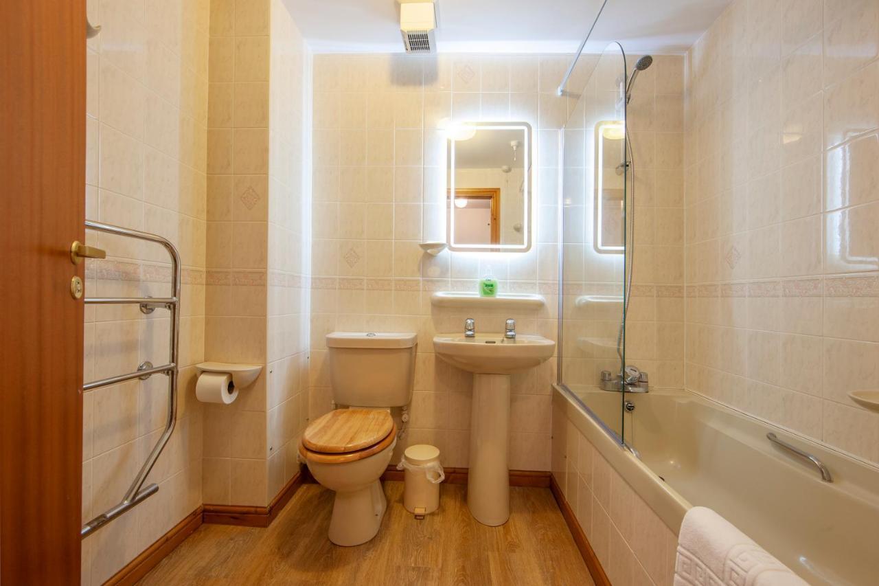 Esplanade Court Holiday Apartments Oban Esterno foto