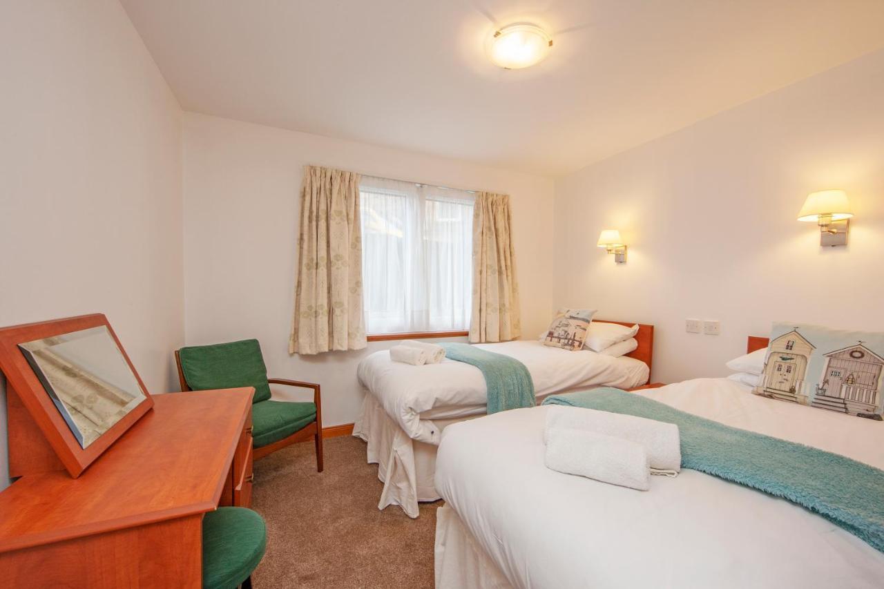 Esplanade Court Holiday Apartments Oban Esterno foto
